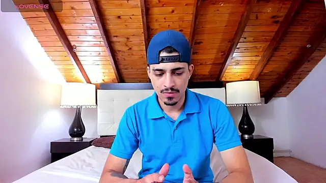 Snapshot of Sebastian_Berne chatting on March 5, 7:38 pm Sebastian Berne online show from March 5, 7:38 pm
