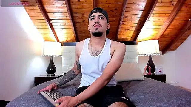 Sebastian Berne online show from November 16, 6:57 pm