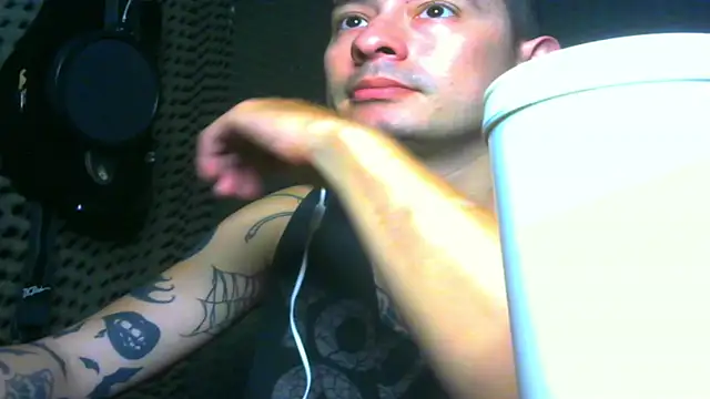 vampireathome online show from March 17, 1:35 am