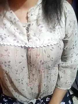 Your cutiepie  online show from February 21, 10:07 am