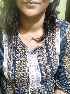 Your cutiepie  online show from December 21, 6:04 pm