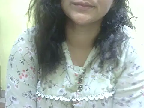 Snapshot of Your_cutiepie_ chatting on February 5, 6:23 pm Your cutiepie online show from February 5, 6:23 pm