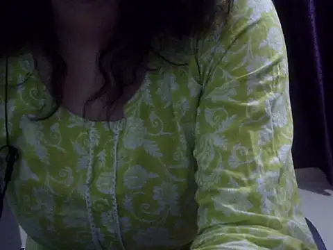 Snapshot of Your_cutiepie_ chatting on June 19, 2:32 pm Your cutiepie online show from June 19, 2:32 pm