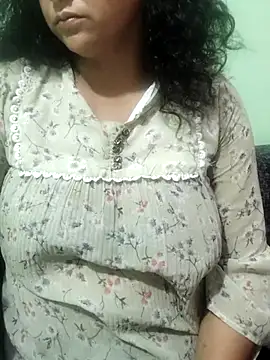 Snapshot of Your_cutiepie_ chatting on July 17, 12:34 pm Your cutiepie online show from July 17, 12:34 pm