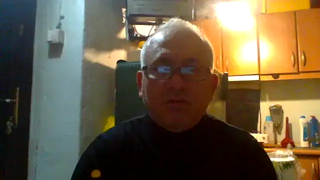 Snapshot of murat7888 chatting on April 9, 7:58 am murat7888 online show from April 9, 7:58 am