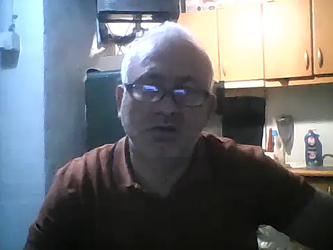 Snapshot of murat7888 chatting on April 17, 6:27 am murat7888 online show from April 17, 6:27 am