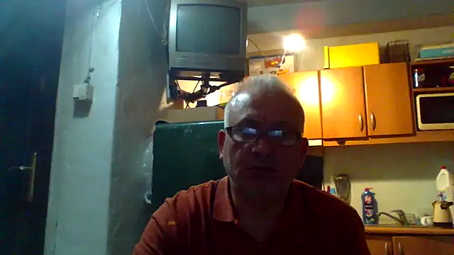 Snapshot of murat7888 chatting on April 22, 7:00 am murat7888 online show from April 22, 7:00 am