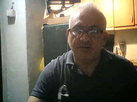 Snapshot of murat7888 chatting on May 8, 6:52 am murat7888 online show from May 8, 6:52 am