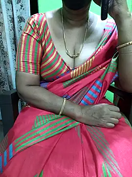 Snapshot of niiveditha chatting on September 24, 2:37 am niiveditha online show from September 24, 2:37 am