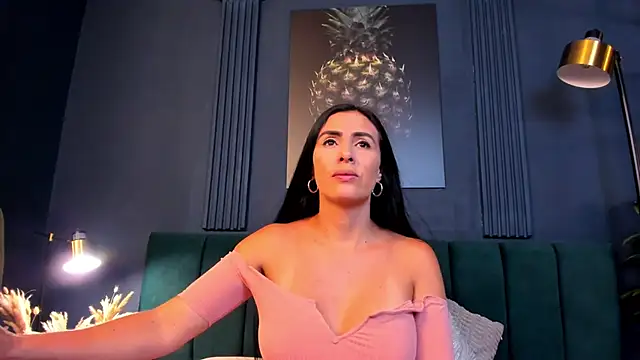 scarlet edwars online show from February 10, 7:07 pm