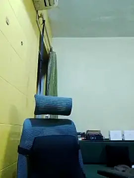 Snapshot of crazyfreaking chatting on November 15, 9:21 pm crazyfreaking online show from November 15, 9:21 pm