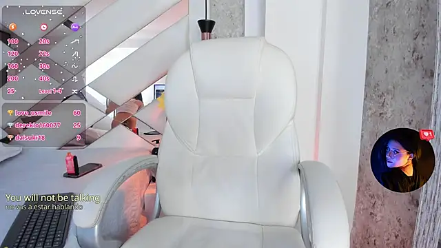 Giselle Lauren online show from March 6, 10:47 pm