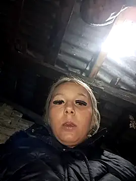 hotamanda01 online show from November 13, 8:41 pm