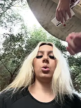 hotamanda01 online show from November 29, 12:41 pm