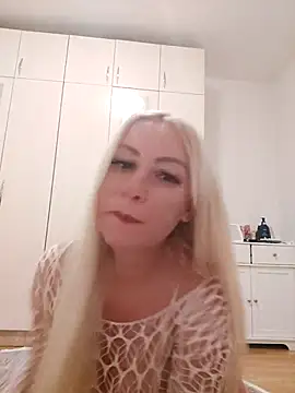 visnjica online show from October 6, 9:34 pm