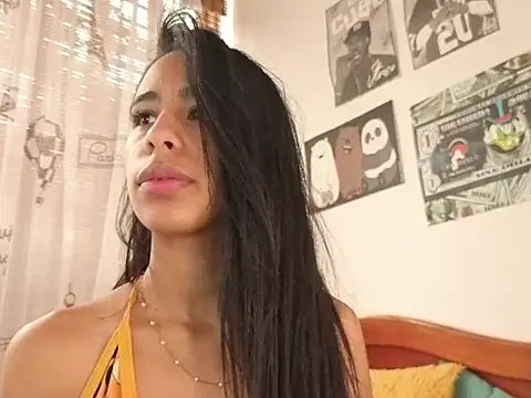 Snapshot of melissa_becraft chatting on February 3, 6:35 pm melissa becraft online show from February 3, 6:35 pm