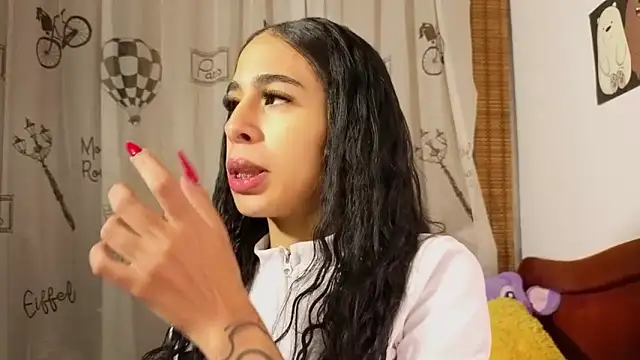 Snapshot of melissa_becraft chatting on February 20, 2:08 am melissa becraft online show from February 20, 2:08 am