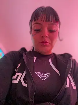 Dulce  Boyd online show from November 30, 1:04 pm