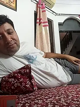 innocentboy1987 online show from September 26, 9:35 am