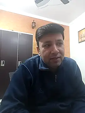 innocentboy1987 online show from December 15, 6:06 am