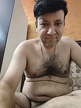 innocentboy1987 online show from July 9, 4:33 pm