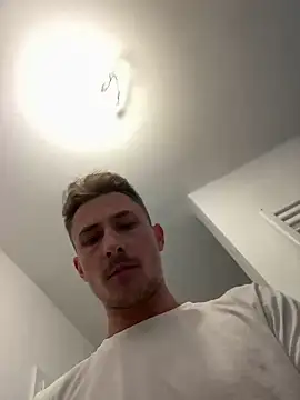 Snapshot of Boddy1301 chatting on September 29, 4:34 pm Boddy1301 online show from September 29, 4:34 pm