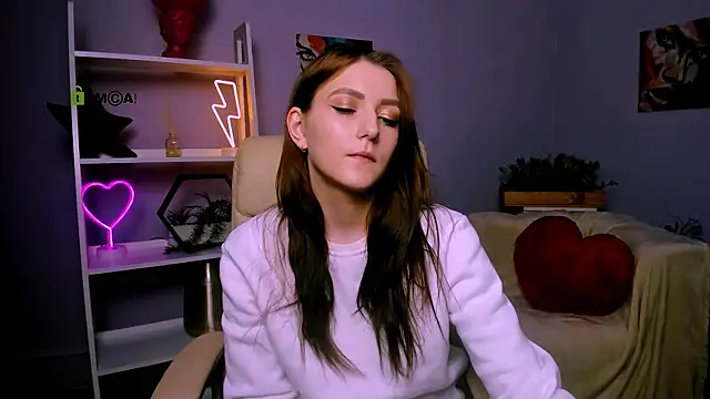 Snapshot of catherine_kitty chatting on February 21, 2:27 pm catherine kitty online show from February 21, 2:27 pm