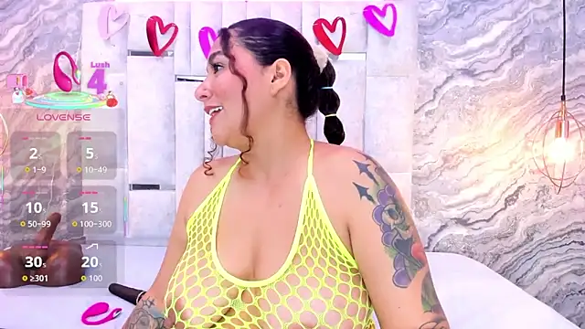 MelissaBloomm online show from April 8, 2:06 pm