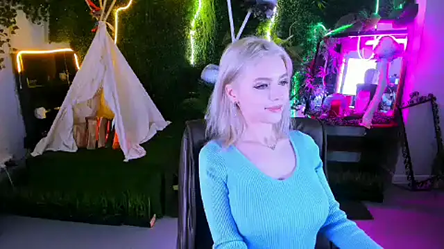 LeonaStane online show from February 13, 5:11 pm