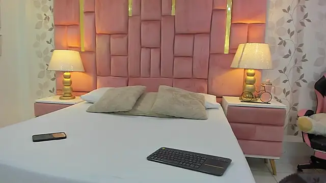 ArianaFranco online show from March 27, 1:11 pm