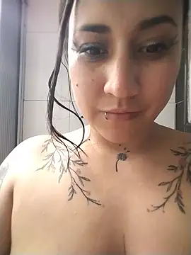 cherryy bombshelll online show from May 15, 3:13 am