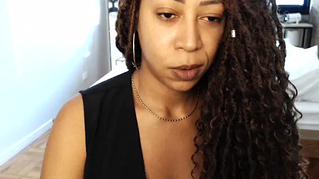 dianagolley420 online show from February 17, 8:47 pm