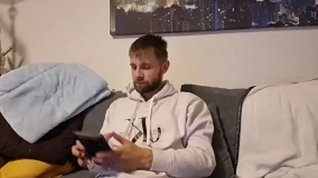 ademandjulia online show from October 31, 10:00 pm