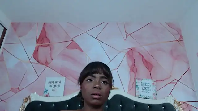 LindaBird online show from October 31, 12:17 pm