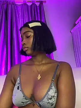 Snapshot of blackgril12 chatting on February 21, 2:17 am blackgril12 online show from February 21, 2:17 am