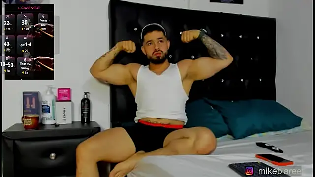 mikeblaree online show from April 10, 7:51 pm