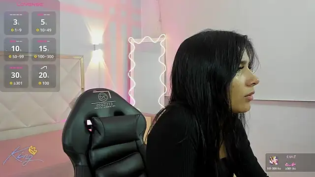 Snapshot of Gaby_tay1 chatting on April 29, 3:21 am Gaby tay1 online show from April 29, 3:21 am