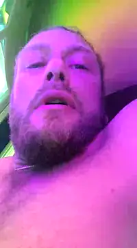 Snapshot of gronammo85 chatting on March 1, 2:04 am gronammo85 online show from March 1, 2:04 am