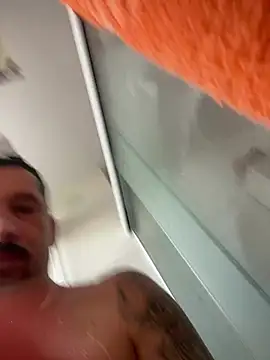 Snapshot of MateusBH123 chatting on March 24, 11:59 am MateusBH123 online show from March 24, 11:59 am