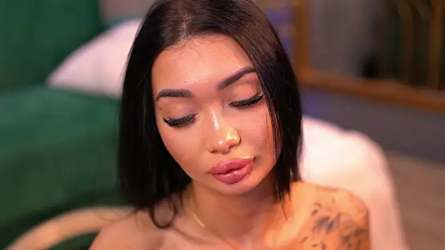 SashaFerrera online show from March 15, 1:08 am