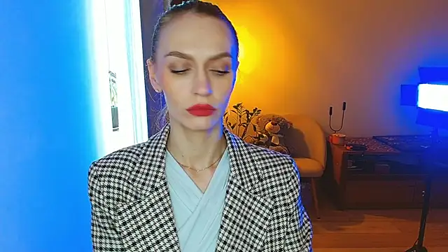 Lady Sunshine  online show from February 17, 8:00 am