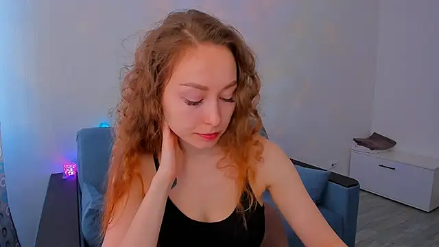 marilinaal online show from February 10, 7:04 am