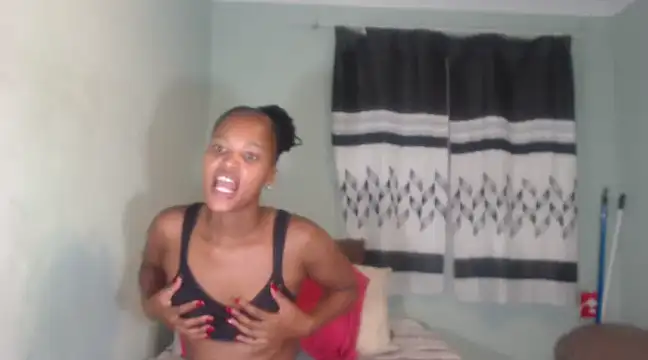 PrettyNyashX online show from February 12, 11:20 pm