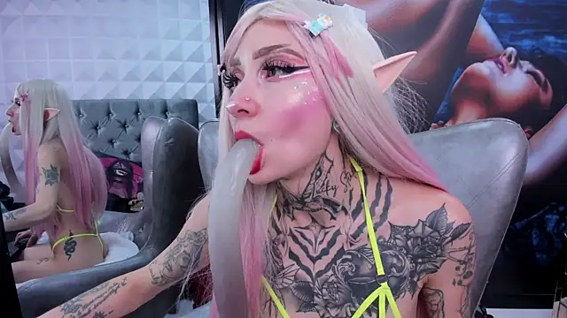 miss   angel online show from September 19, 6:19 pm