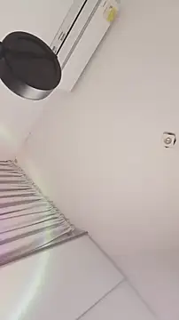 Dhalila  online show from October 15, 2:01 am