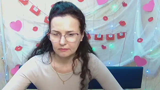 Miroslava Happi online show from February 15, 6:12 am