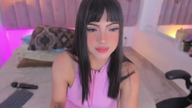 emmiily z online show from July 16, 8:15 pm