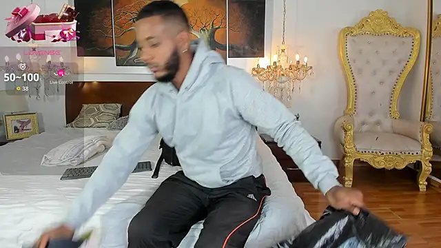 Snapshot of Jakexv chatting on February 24, 11:19 am Jakexv online show from February 24, 11:19 am