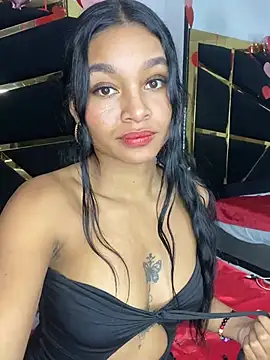 Lynda Bonnie online show from February 28, 3:26 pm