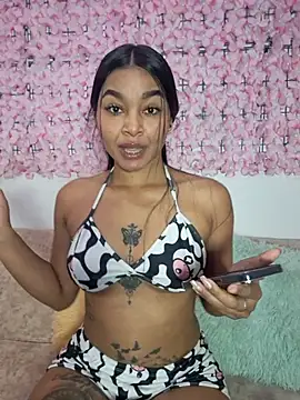 Lynda Bonnie online show from November 5, 1:22 pm